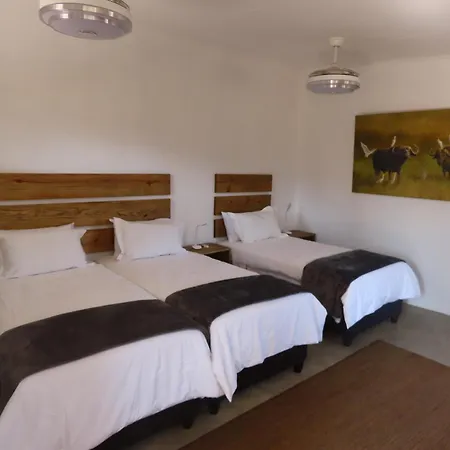 Sunset Lodge & Safaris Guernsey Nature Reserve Exterior photo
