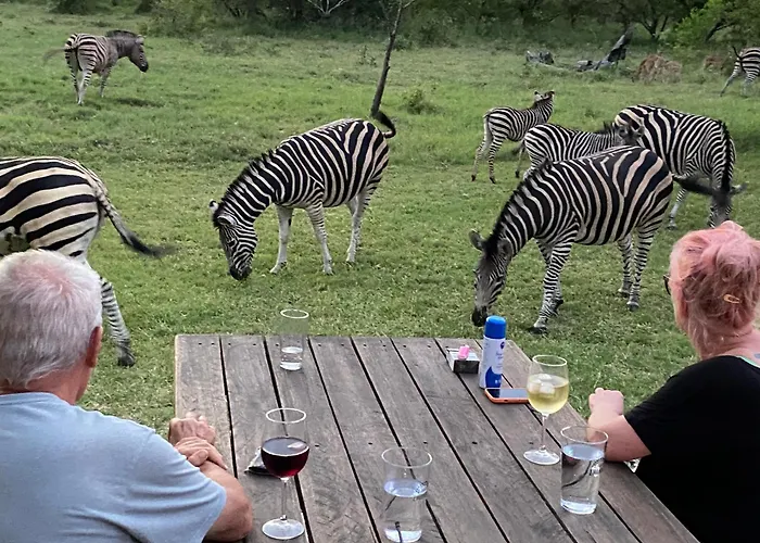 Sunset Lodge & Safaris