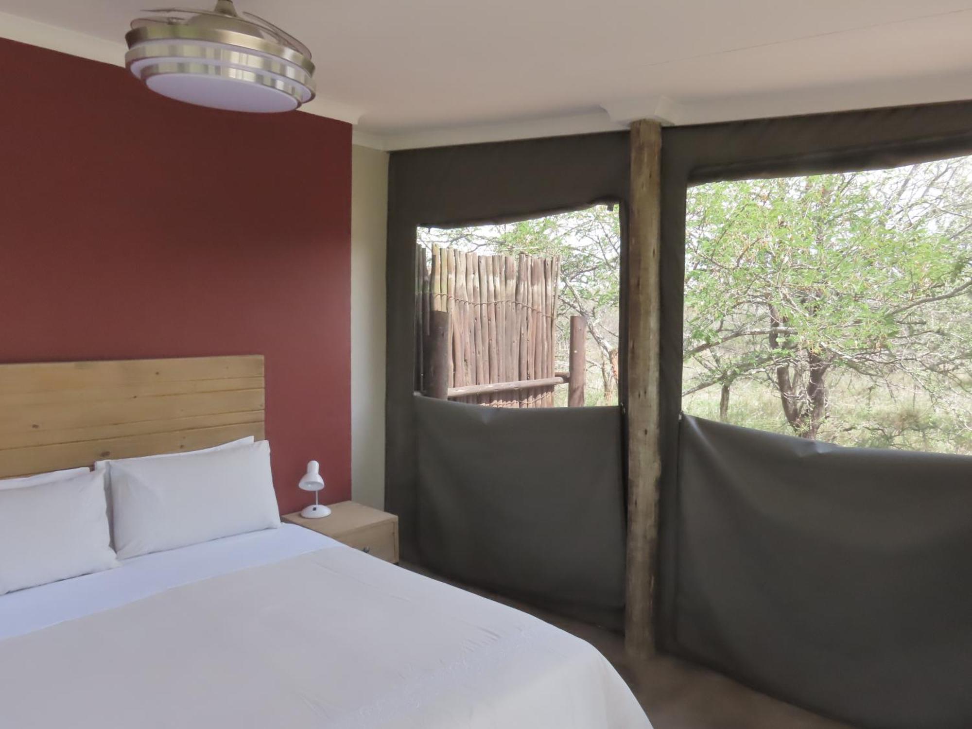 Lodge Sunset & Safaris *